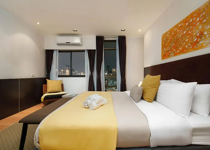 Wander Nana - Two-Bedroom Apartment With Park View Bangkok